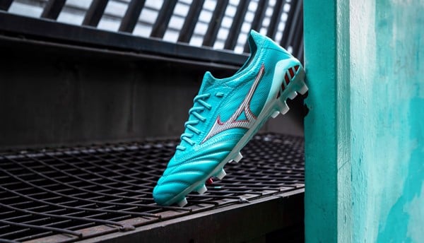 mizuno_7e9414cd4e3541068fc3123faaf5a152_grande giay da bong mizuno