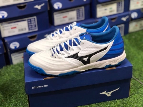 mizuno_rebula_3_elite_tf_99ae567ec988487681a4401b75632b3b_grande giay da bong mizuno