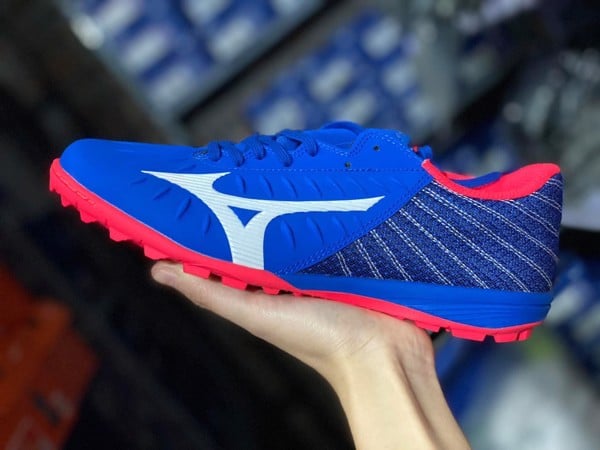 mizuno_rebula_3_elite_tf__1__dc812852c70f421bb09a5e9734083bf9_grande giay da bong mizuno