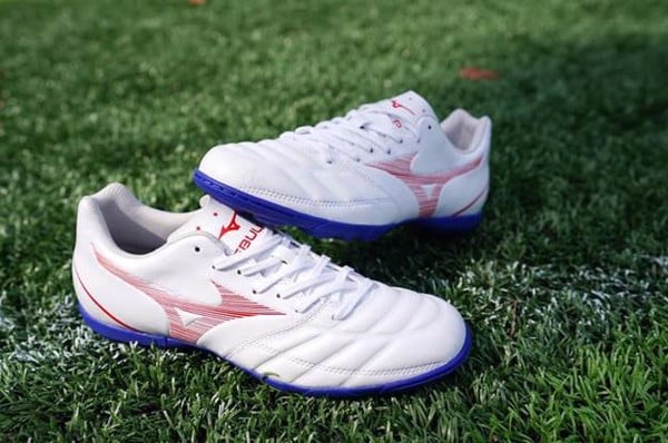 mizuno_rebula_club_59c767fce930491b967daebc408de7dc_grande giay da bong mizuno